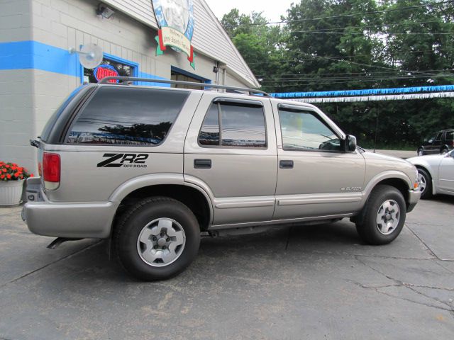 Chevrolet Blazer 2003 photo 1