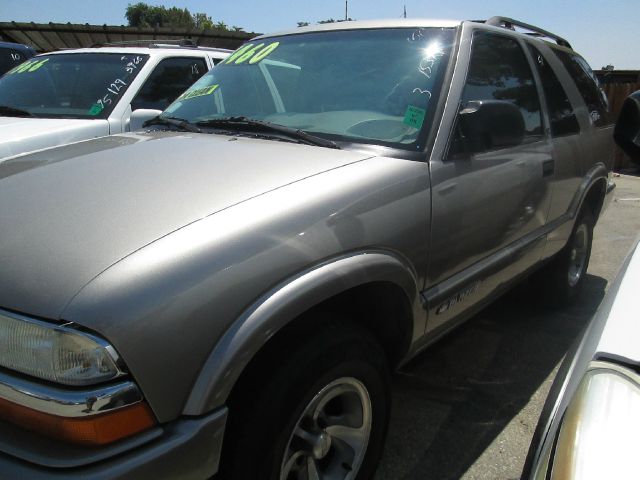 Chevrolet Blazer 2003 photo 2