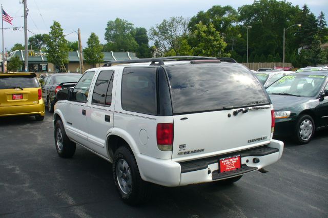 Chevrolet Blazer 2003 photo 2