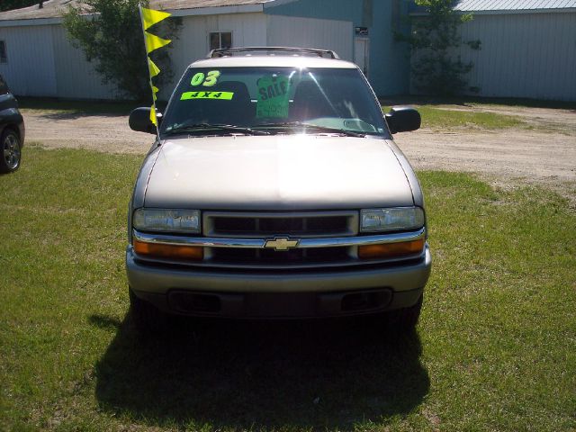 Chevrolet Blazer 2003 photo 1