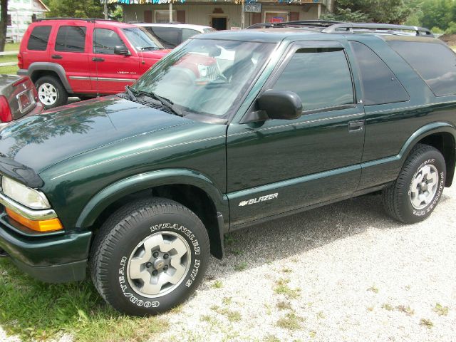 Chevrolet Blazer 2003 photo 1