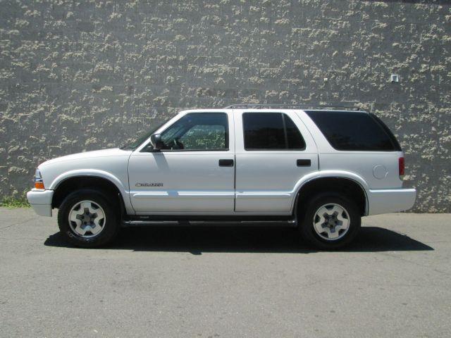 Chevrolet Blazer 2004 photo 3