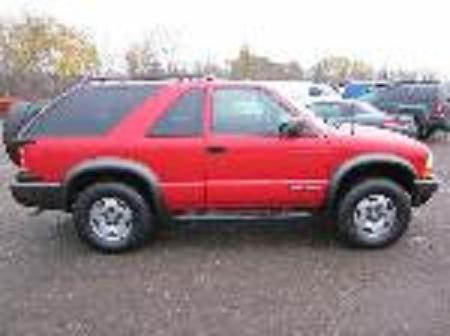 Chevrolet Blazer 2004 photo 2