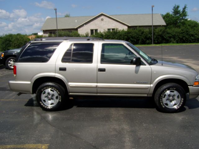 Chevrolet Blazer 2004 photo 3