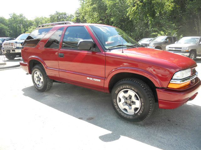 Chevrolet Blazer 2004 photo 2