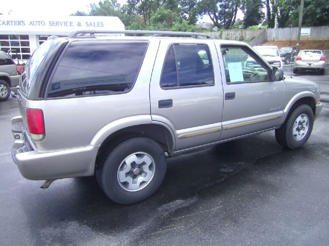 Chevrolet Blazer 2004 photo 2