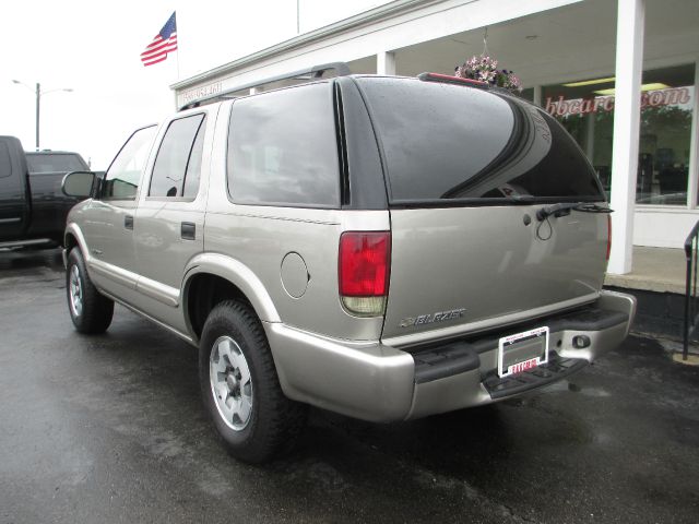 Chevrolet Blazer 2004 photo 1