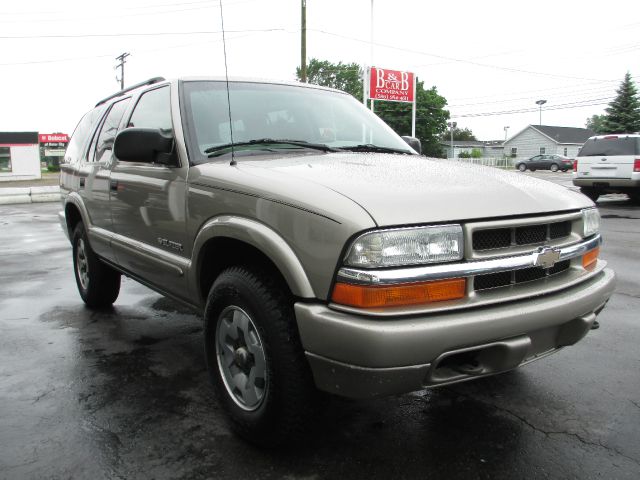 Chevrolet Blazer 2004 photo 2