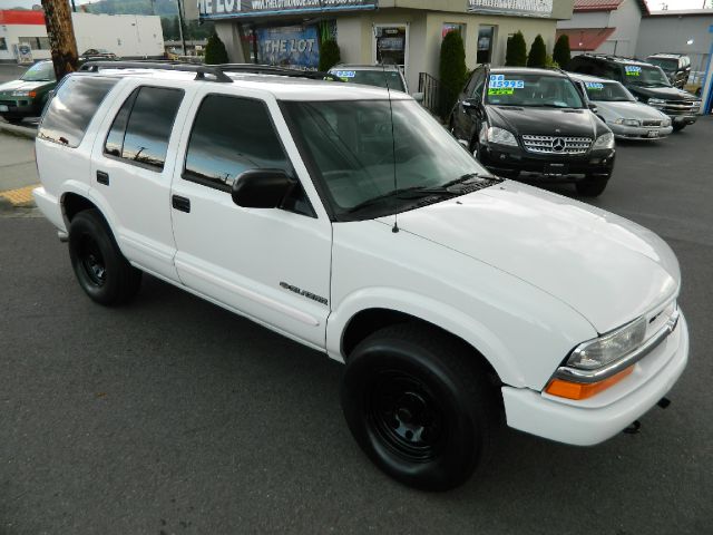 Chevrolet Blazer 2004 photo 2