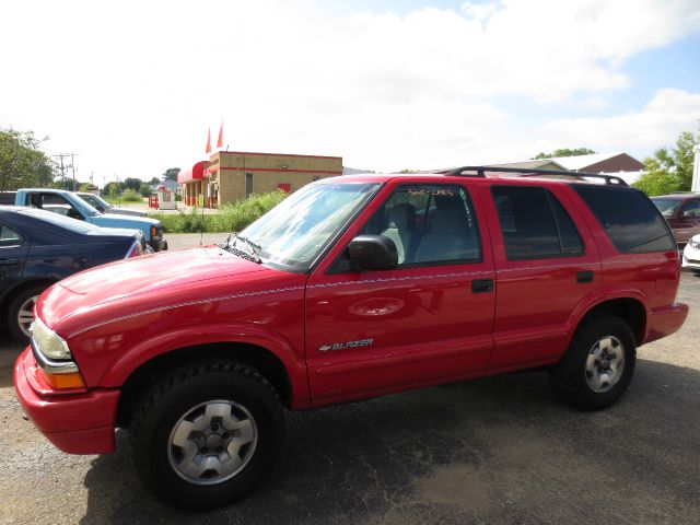 Chevrolet Blazer 2004 photo 1