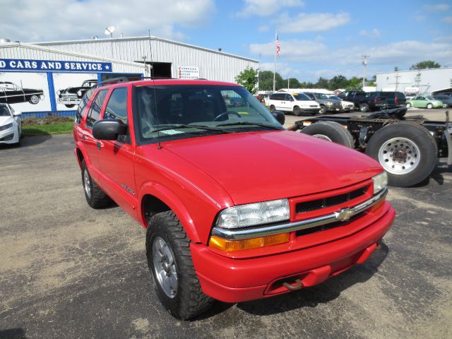 Chevrolet Blazer 2004 photo 2