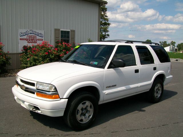 Chevrolet Blazer 2004 photo 2