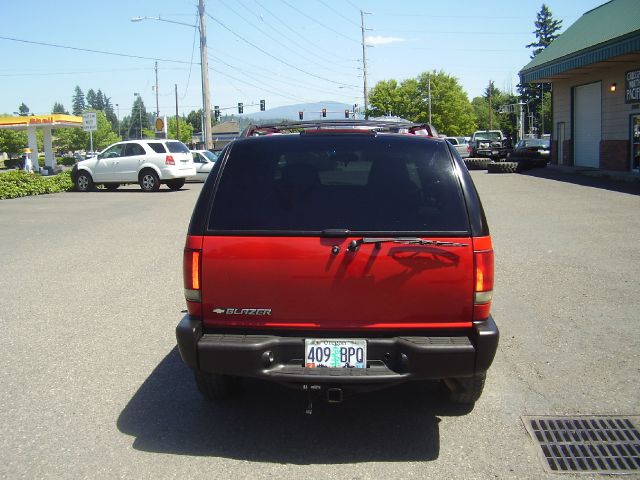 Chevrolet Blazer 2004 photo 1