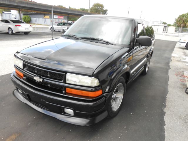 Chevrolet Blazer 2004 photo 2