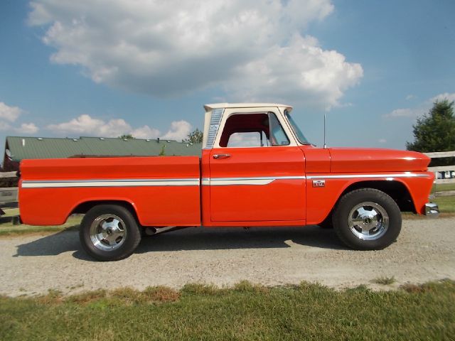 Chevrolet C10 1966 photo 4