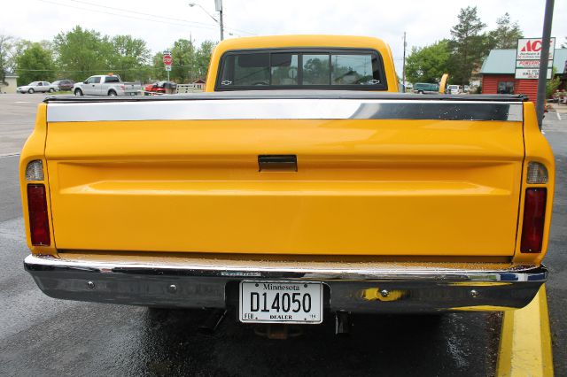 Chevrolet C10 1969 photo 13