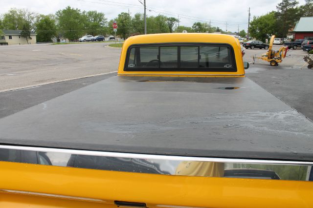 Chevrolet C10 1969 photo 2