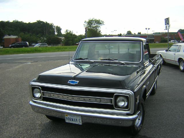 Chevrolet C10 1969 photo 2