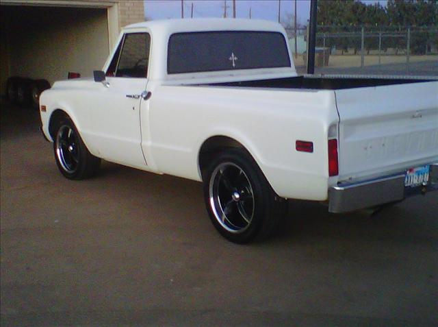 Chevrolet C10 1972 photo 3