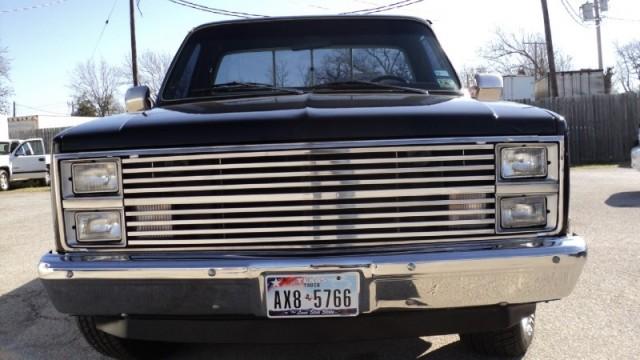 Chevrolet C10 955i Pickup