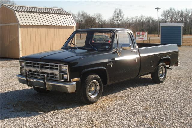 Chevrolet C10 1983 photo 1