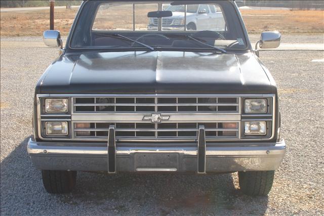 Chevrolet C10 Base Pickup