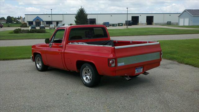 Chevrolet C10 1985 photo 1