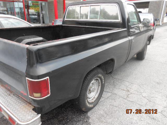 Chevrolet C10 1985 photo 2