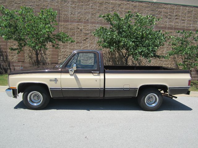 Chevrolet C10 1985 photo 2