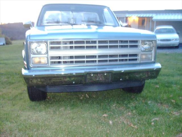 Chevrolet C10 1986 photo 3