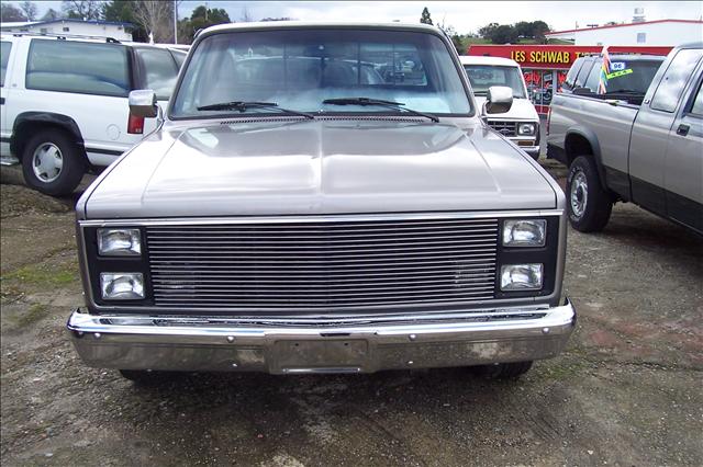 Chevrolet C10 Base Pickup