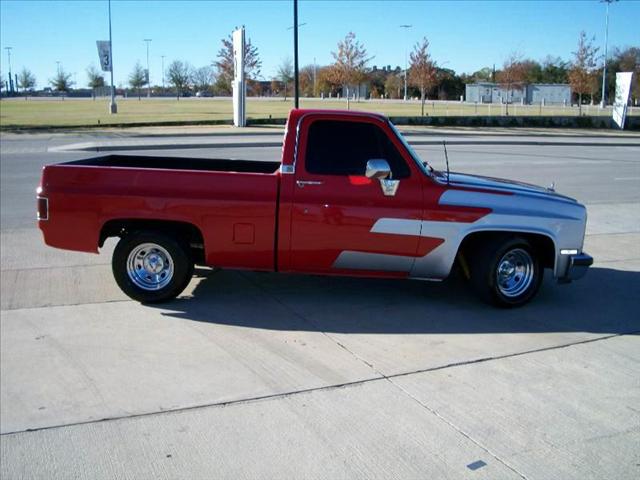 Chevrolet C10 XLT, Diesel,4x4, Finance OK Pickup