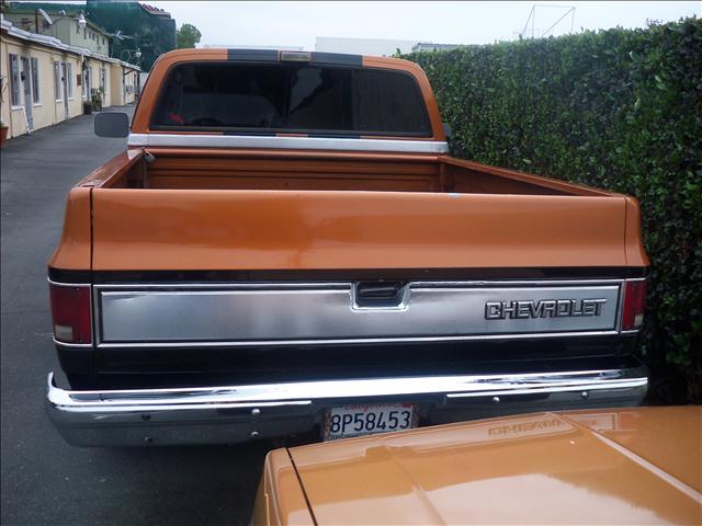 Chevrolet C10 1986 photo 2