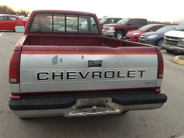 Chevrolet C1500 1989 photo 3