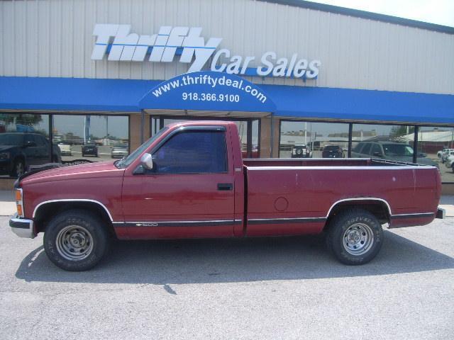 Chevrolet C1500 Base Pickup