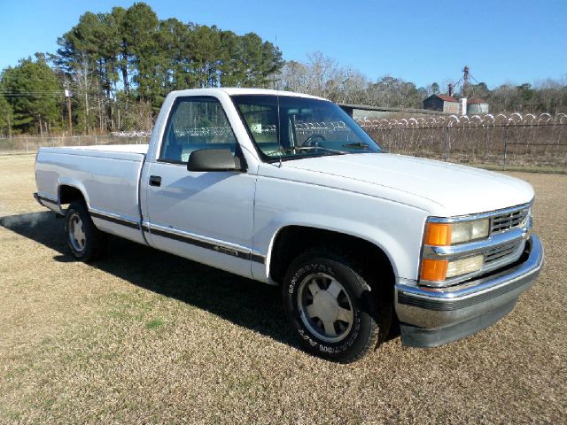 Chevrolet C1500 1990 photo 2