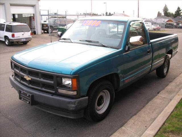 Chevrolet C1500 Crew Cab 4WD Pickup