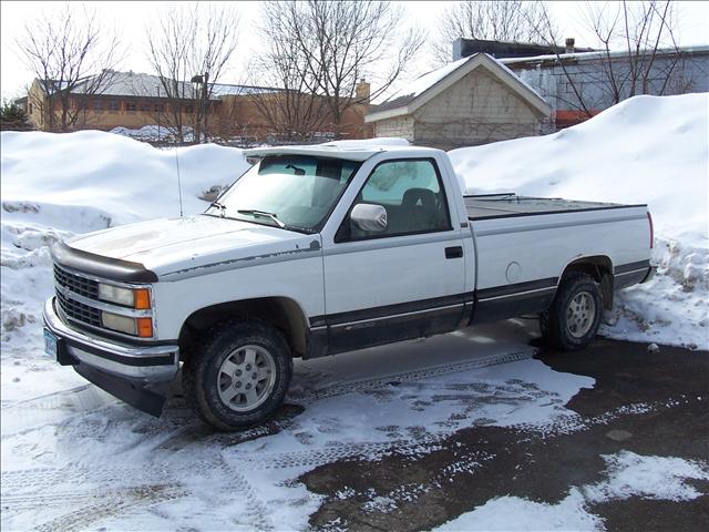 Chevrolet C1500 Base Pickup