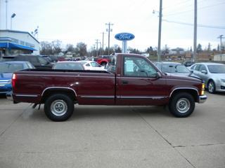 Chevrolet C1500 1995 photo 2