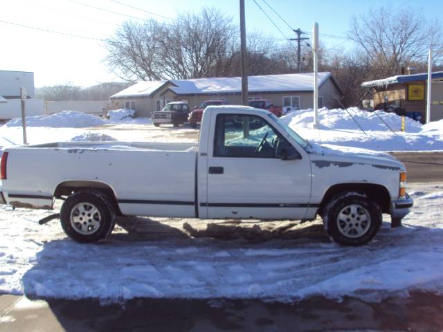 Chevrolet C1500 1995 photo 2