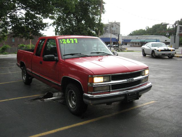 Chevrolet C1500 1996 photo 2