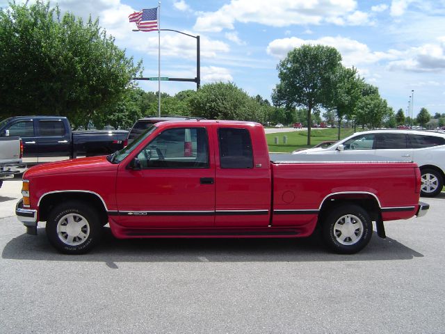 Chevrolet C1500 1996 photo 2