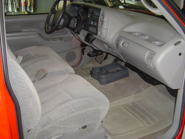 Chevrolet C1500 1996 photo 21