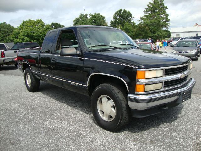 Chevrolet C1500 1997 photo 2