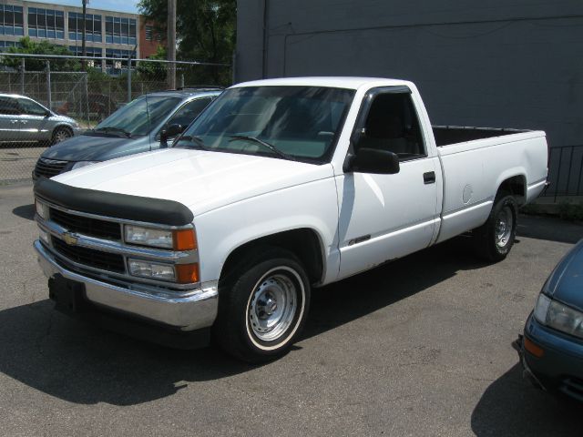 Chevrolet C1500 1997 photo 3