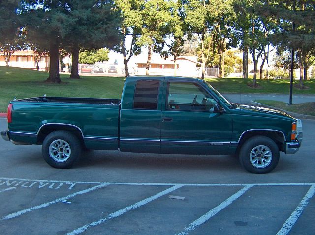 Chevrolet C1500 1997 photo 3