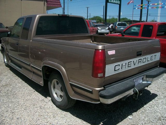 Chevrolet C1500 2500 LS 4WD Pickup Truck