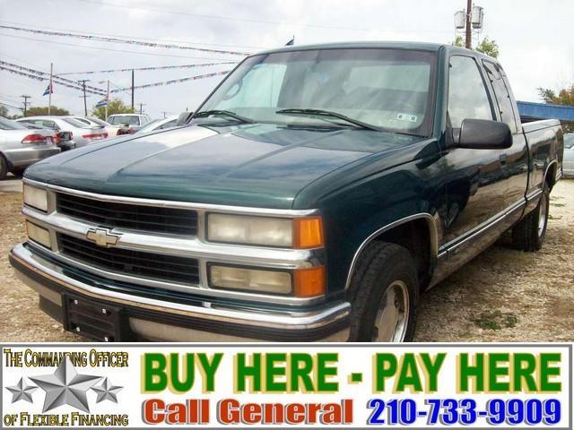 Chevrolet C1500 Crew Cab 4WD Pickup