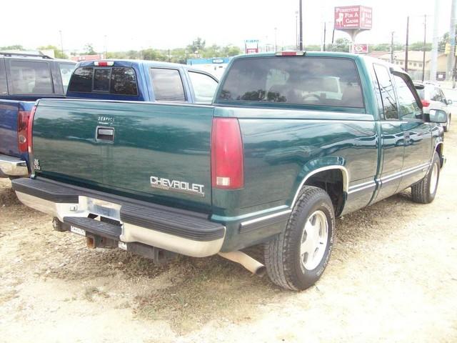 Chevrolet C1500 1998 photo 3