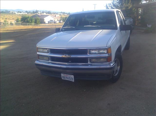 Chevrolet C1500 1998 photo 1